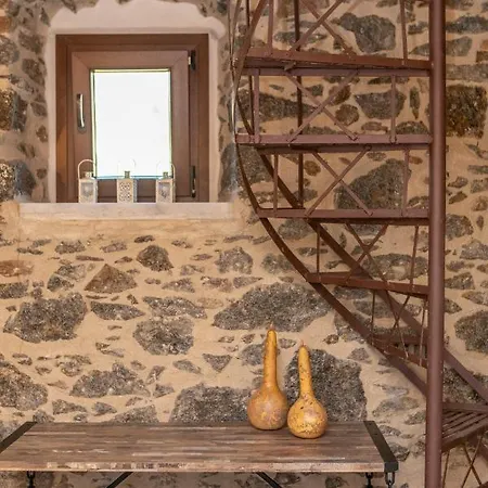 Peratsi Stone Mansion וילה Agkidia