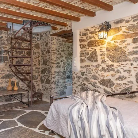 Peratsi Stone Mansion וילה *